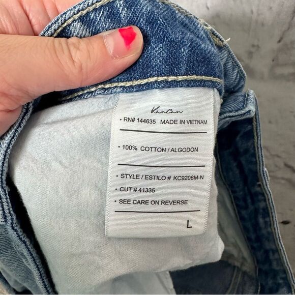 🔸BUNDLE ONLY🔸 |EUC| KANCAN High Rise Distressed Hem Mini Shorts - Picture 5 of 7